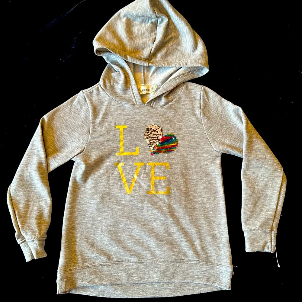 Between size 6 - sweatshirt